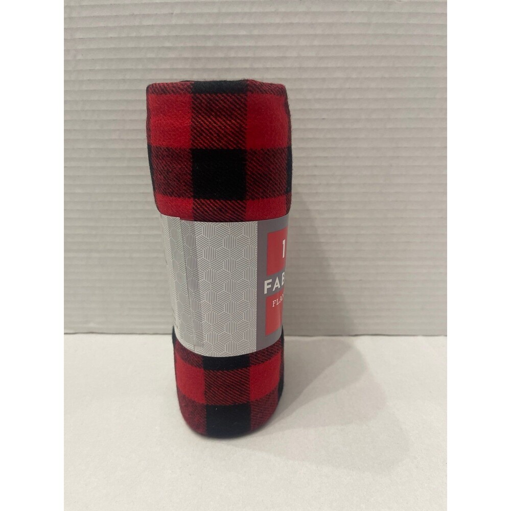 1 Yard Flannel Fabric Cut Red Black Buffalo Plaid RTC Fabrics New With Tag - Picture 4 of 6